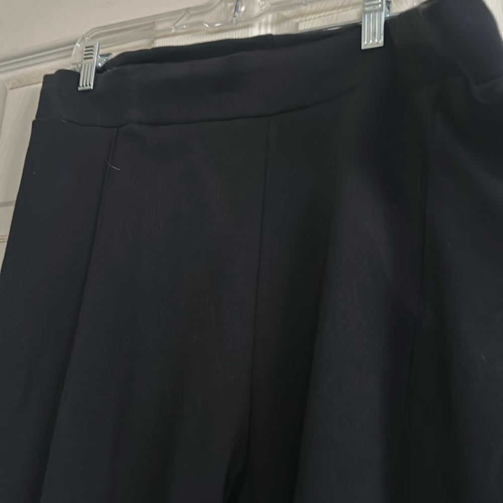 Make An Offer black Capsule stretch stirrup pants ✔️